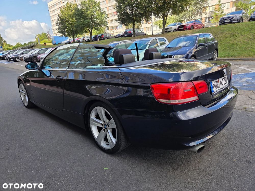 BMW Seria 3 320i Cabrio - 13
