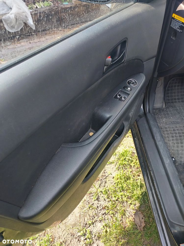 Hyundai i30 1.6 CRDi Base + - 8