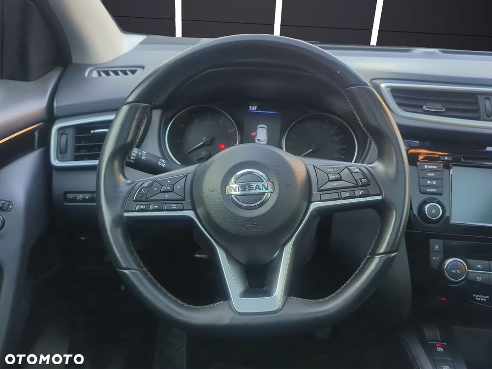 Nissan Qashqai 1.3 DIG-T N-Connecta EU6d - 18
