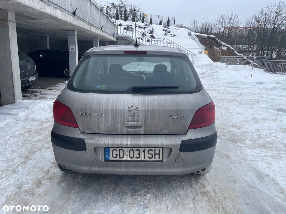 Peugeot 307 2.0 HDI XT - 6