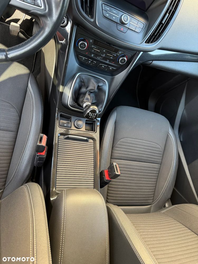 Ford Kuga 1.5 EcoBoost FWD Titanium ASS MMT6 - 18