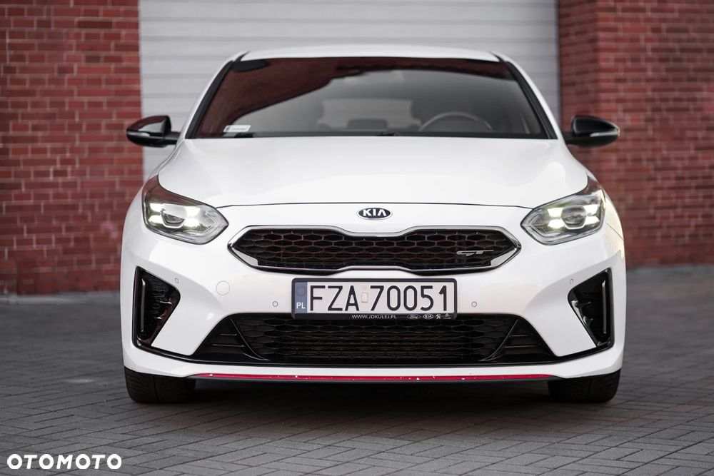 Kia ProCeed - 2