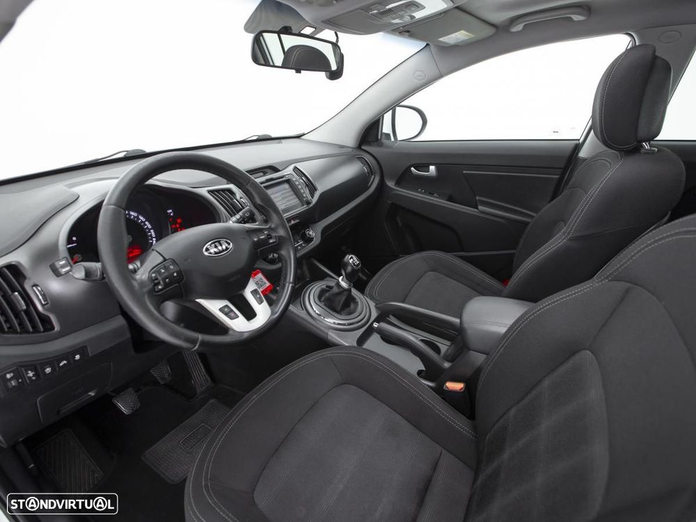 Kia Sportage — fotografia 8