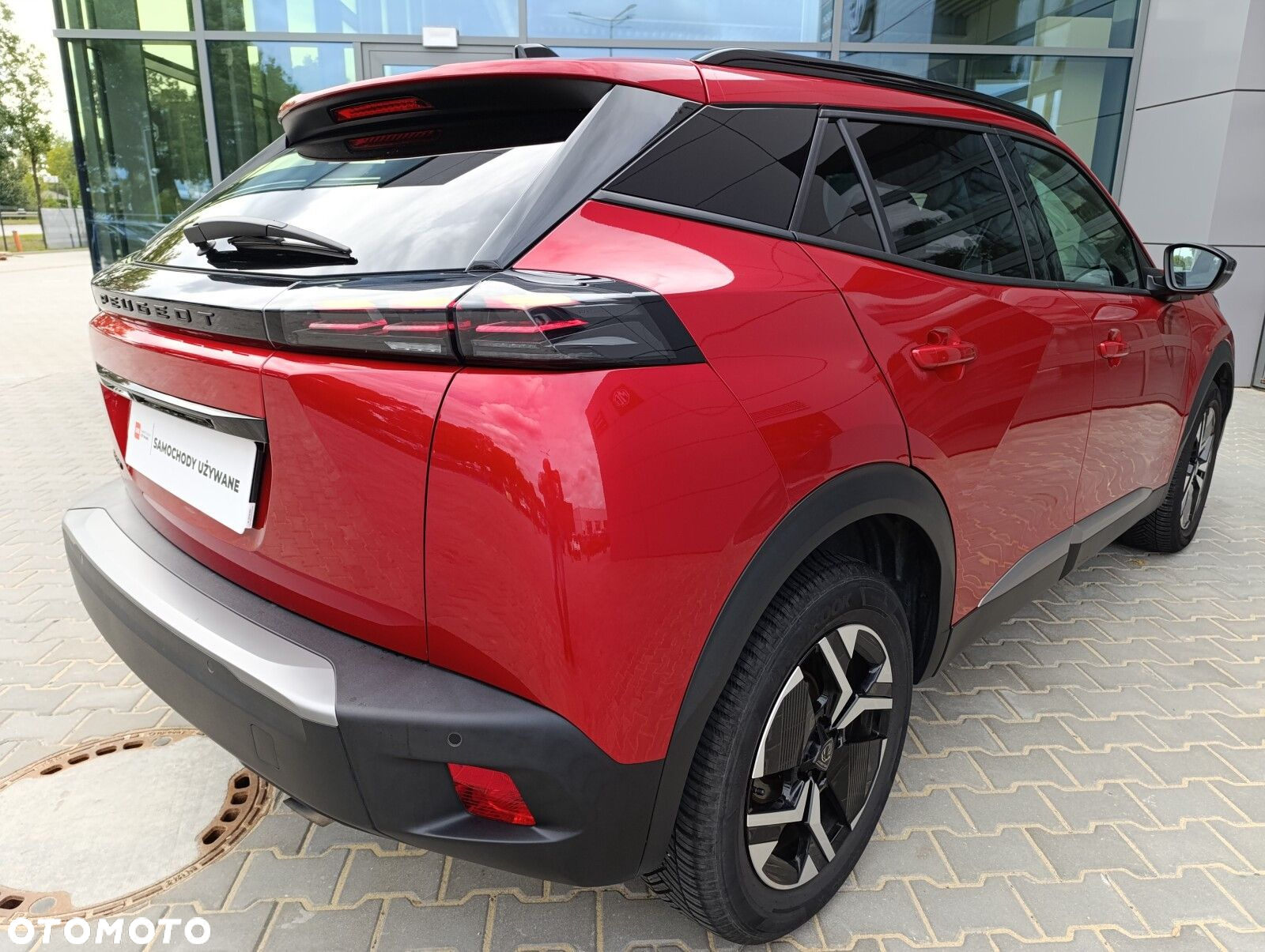 Peugeot 2008 PureTech 100 Allure S&S BVM6 - 8