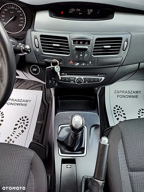 Renault Laguna 1.6 16V 110 Sportway - 12