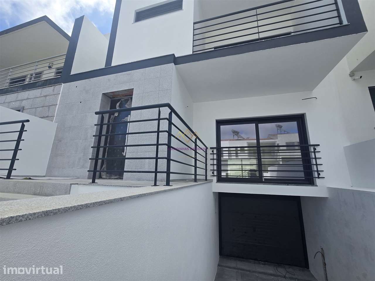 Moradia T3 com Piscina em Alcabideche - Grande imagem: 2/44