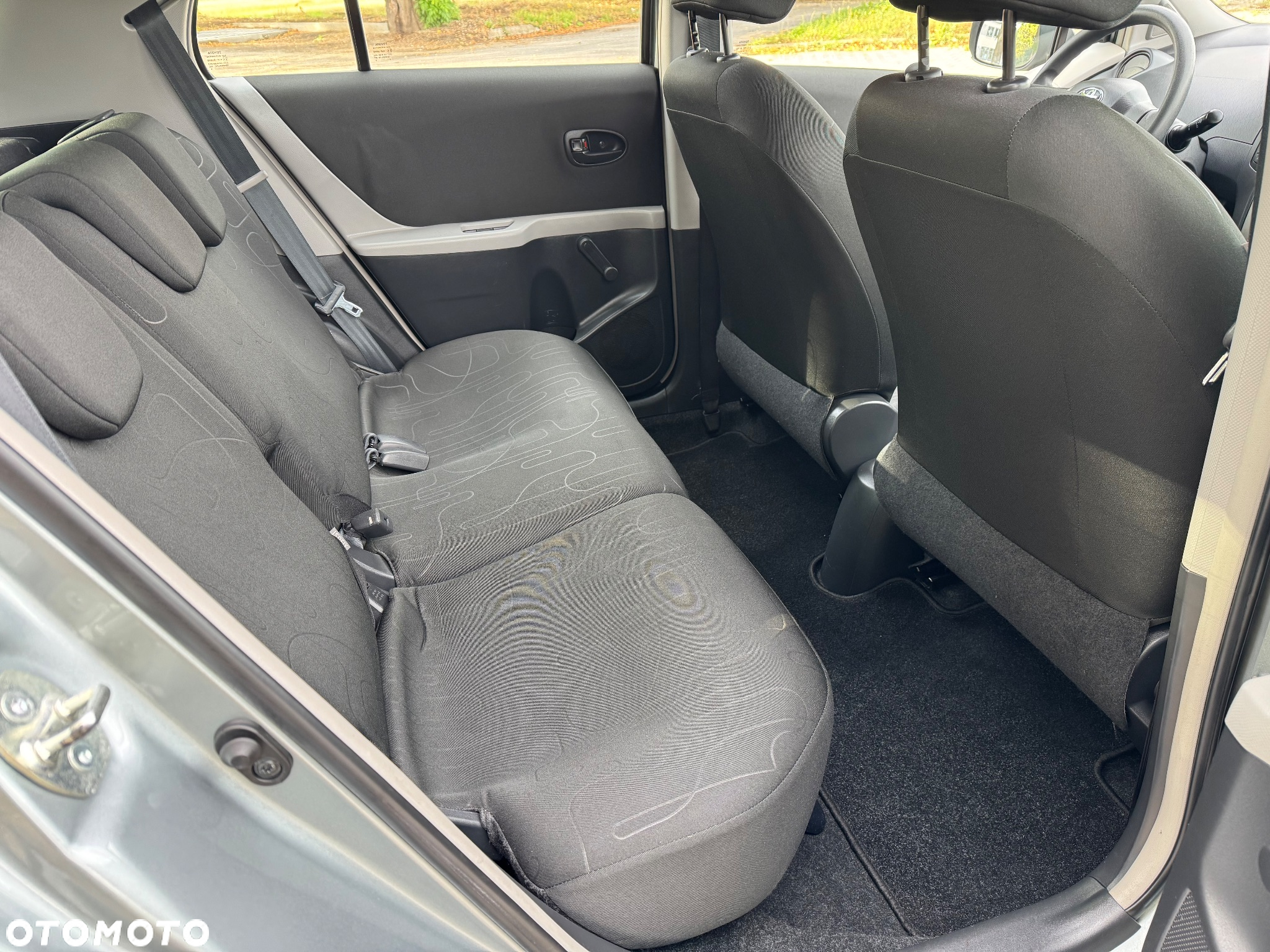 Toyota Yaris - 25