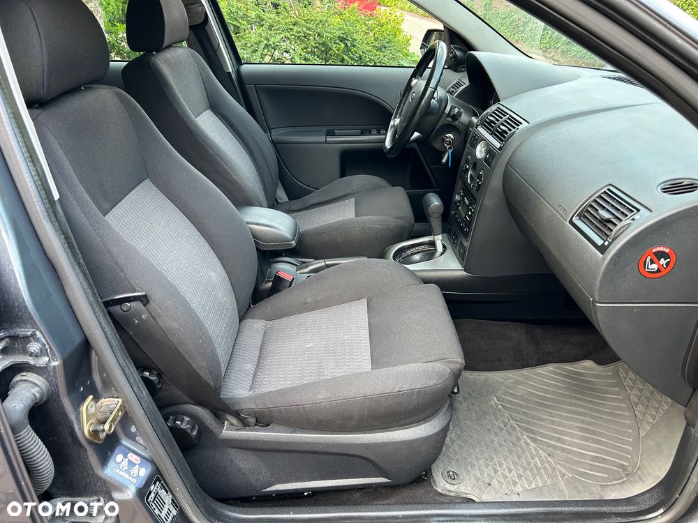 Ford Mondeo 2.0 Trend - 28