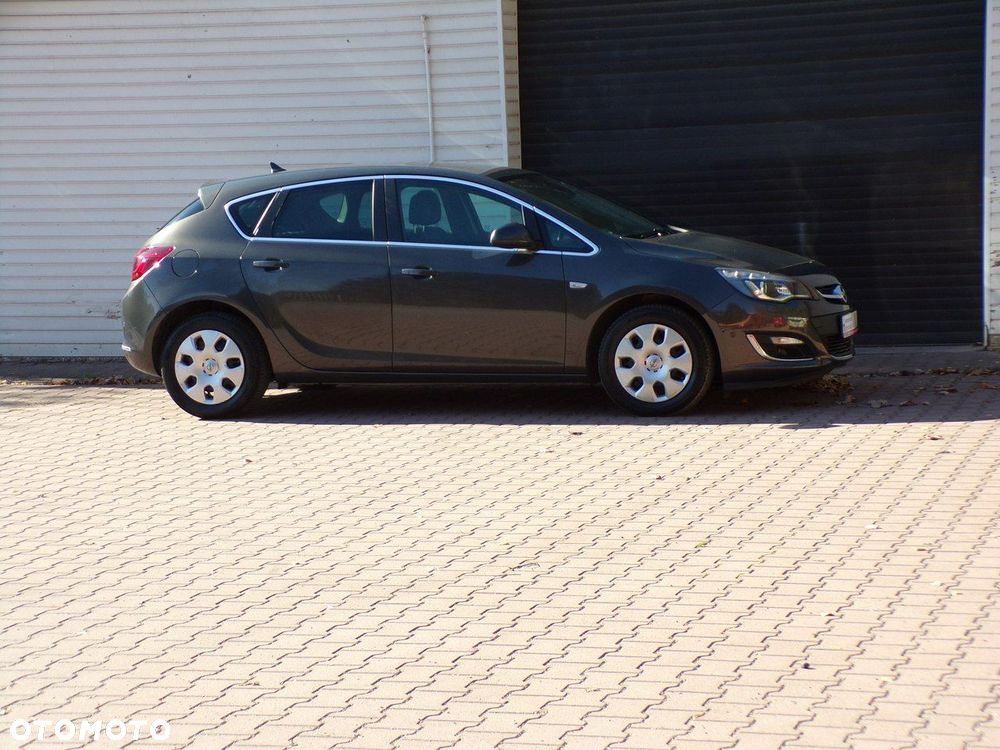 Opel Astra - 4