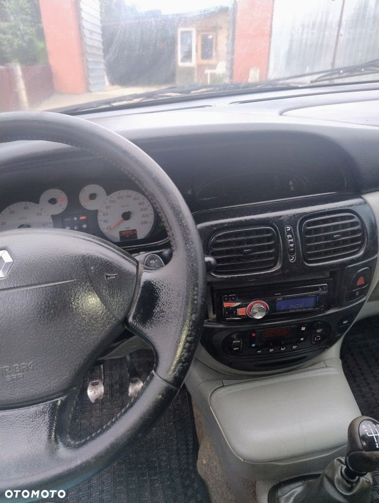 Renault Scenic RX4 - 4