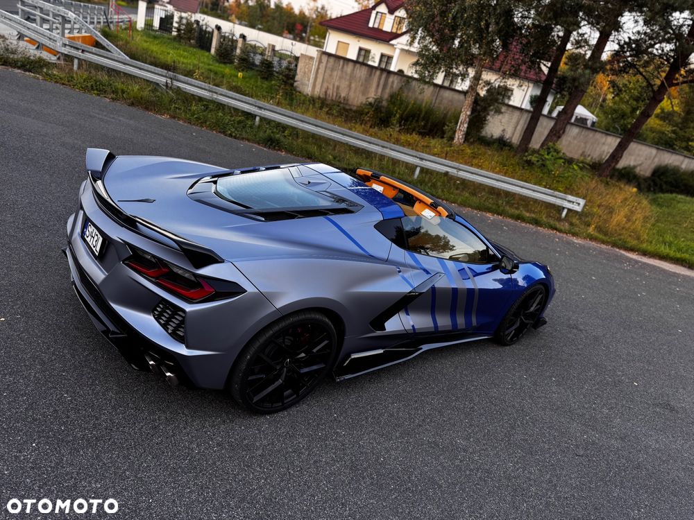 Chevrolet Corvette - 11