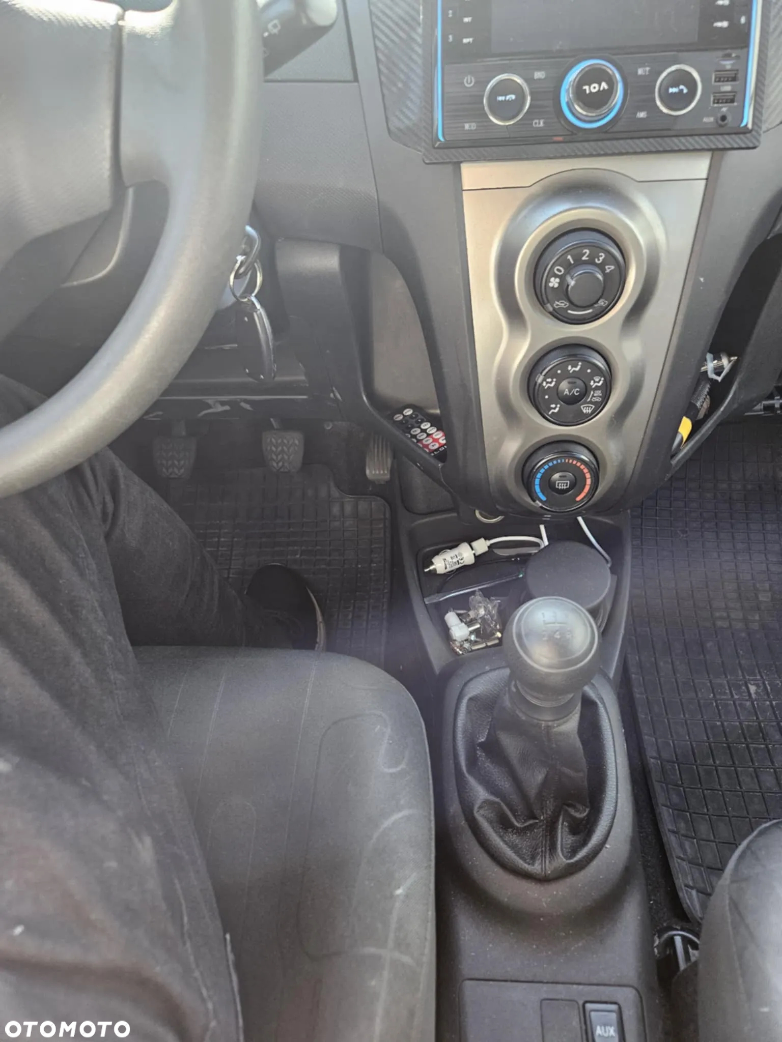 Toyota Yaris 1.0 Luna A/C - 5
