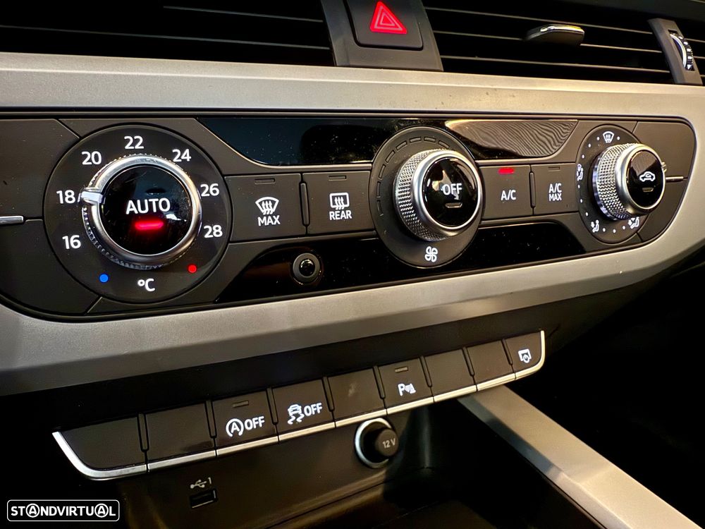 Audi A4 Avant 30 TDI S tronic - 12