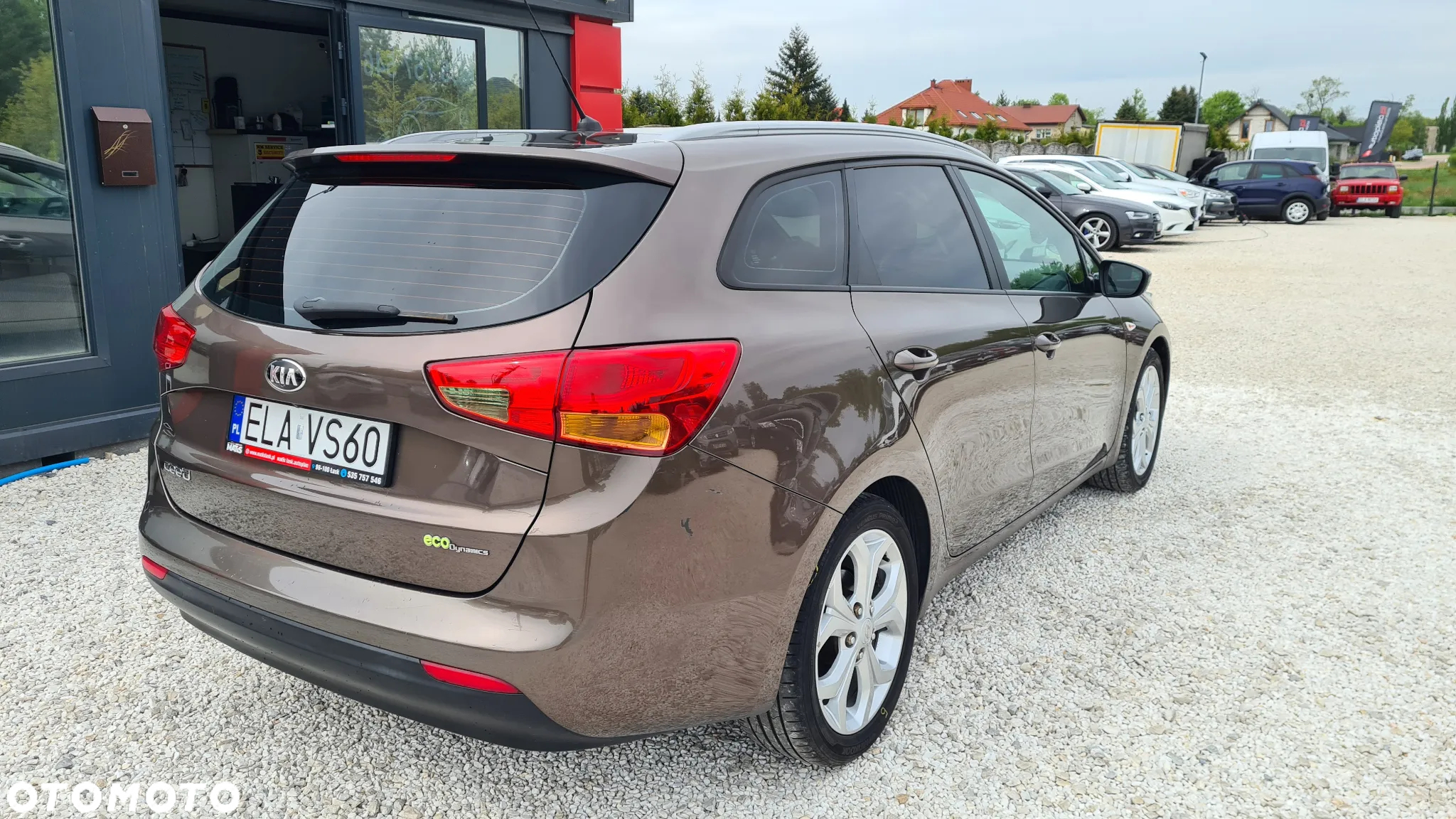 Kia Ceed - 8