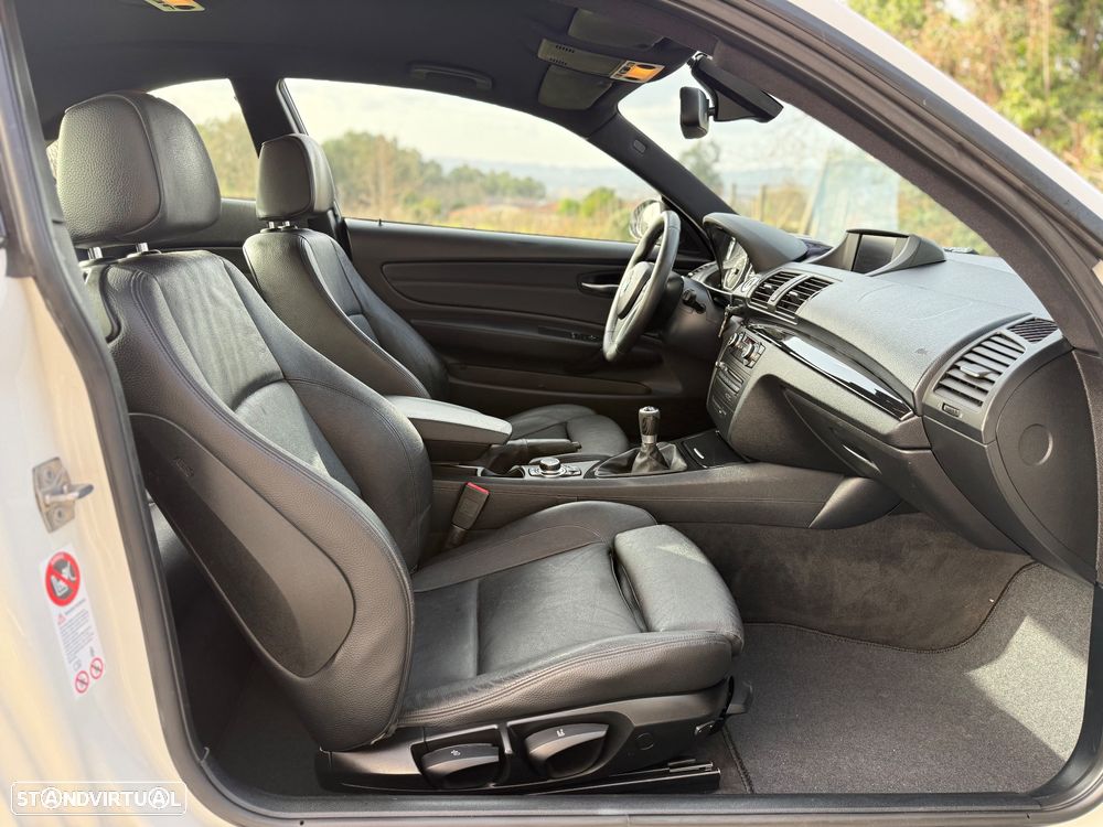 BMW 120 d Limited Edition Lifestyle c/ M Sport Pack - 19