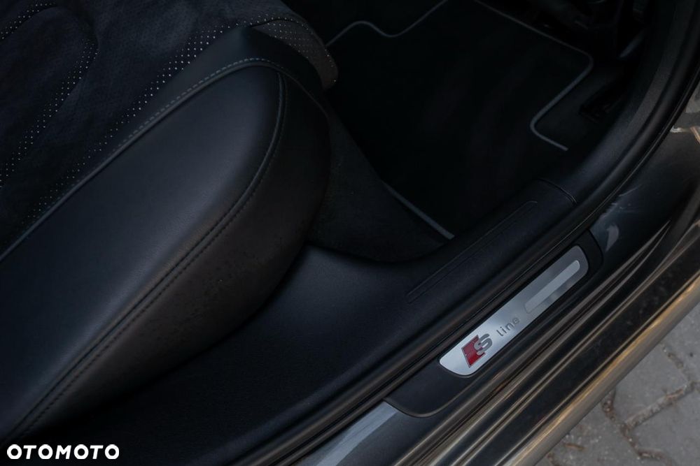 Audi A4 Avant 2.0 TDI Quattro Sport S tronic - 29