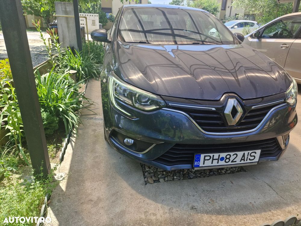 Renault Megane TCE 140 GPF Zen - 12