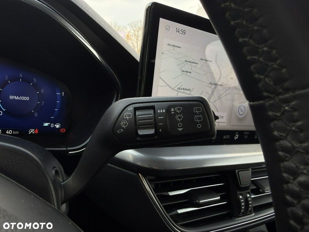 Ford Focus 1.0 EcoBoost Titanium X - 20