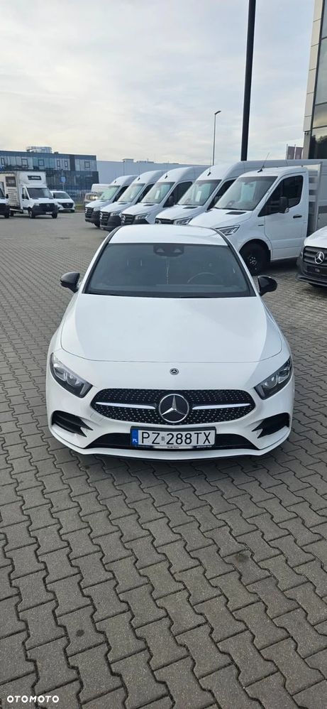 Mercedes-Benz Klasa A 180 d AMG Line 7G-DCT - 3