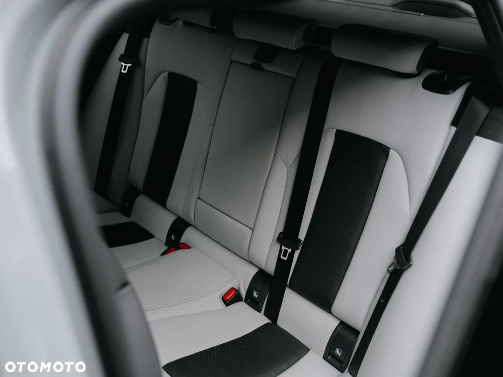 BMW M3 Competition xDrive sport - 20