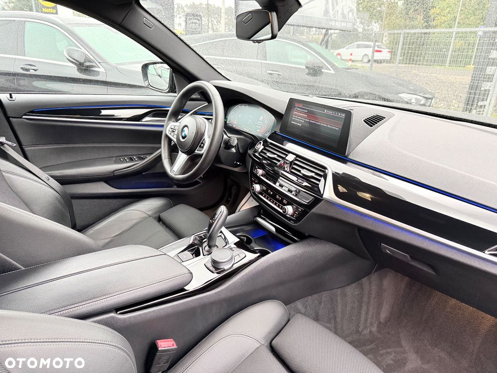 BMW Seria 5 520d Sport Line - 7