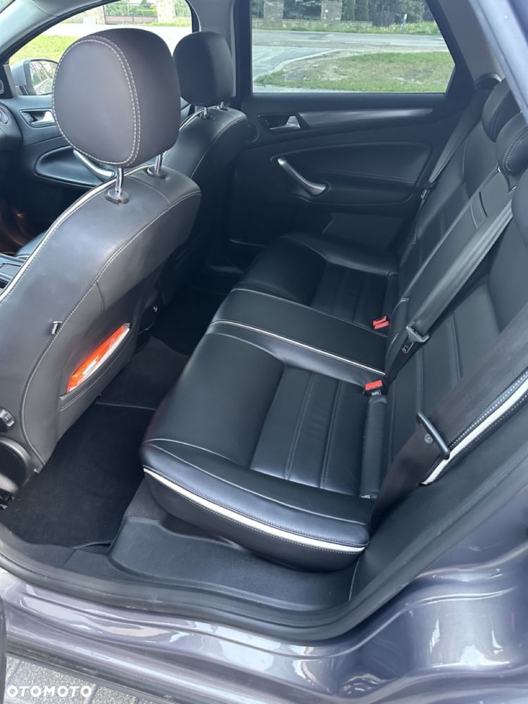 Ford Mondeo 2.0 TDCi Titanium - 16