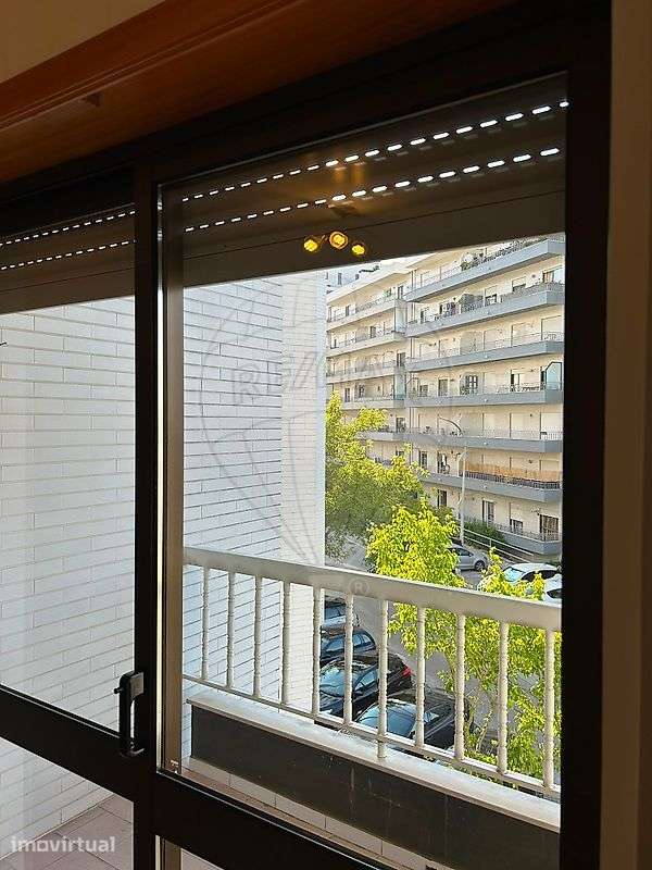 Apartamento T2 para arrendamento - Grande imagem: 4/14