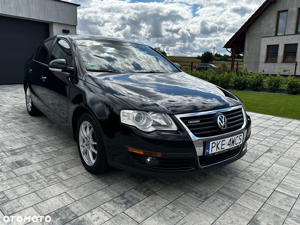 Volkswagen Passat - 2