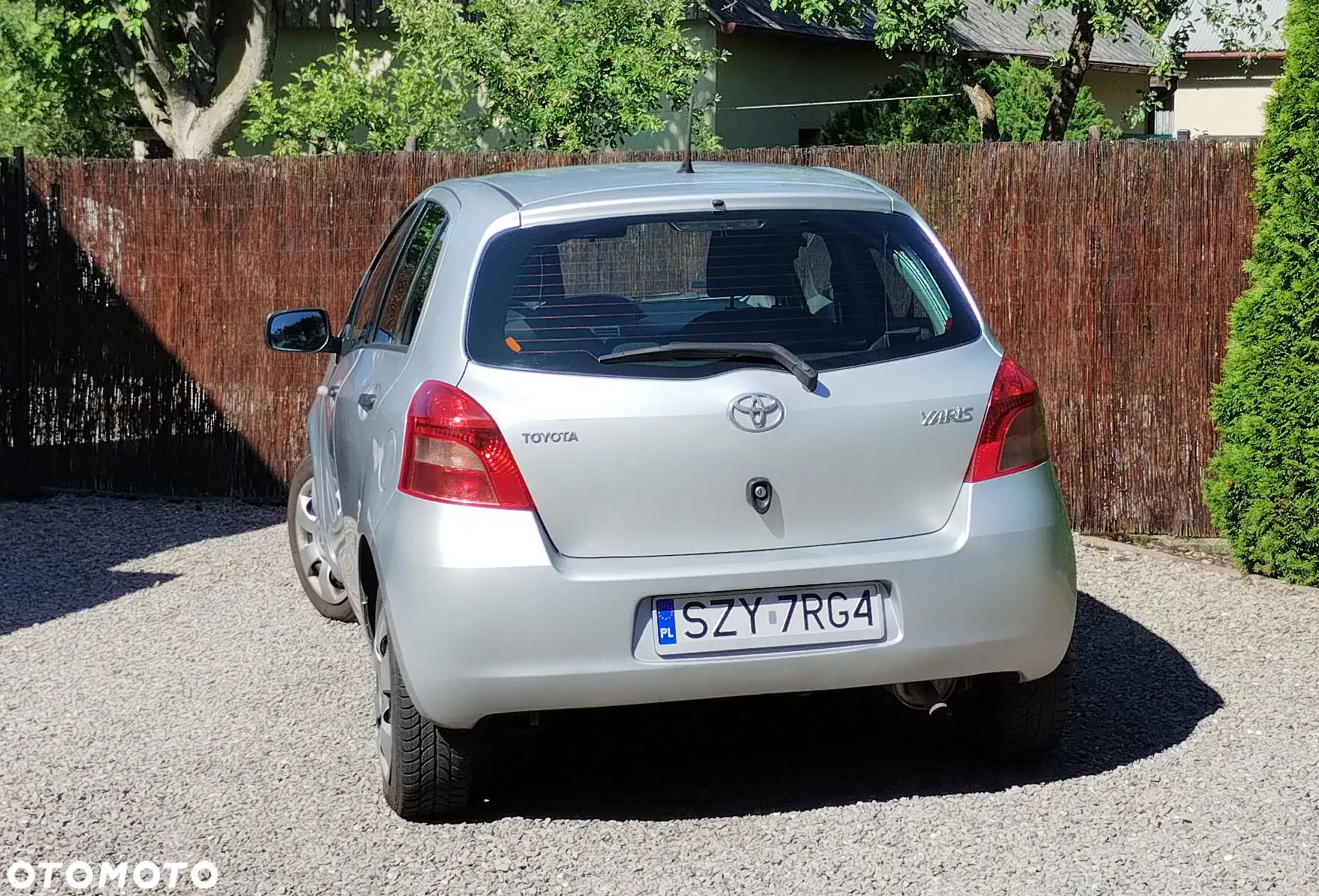 Toyota Yaris 1.3 - 3