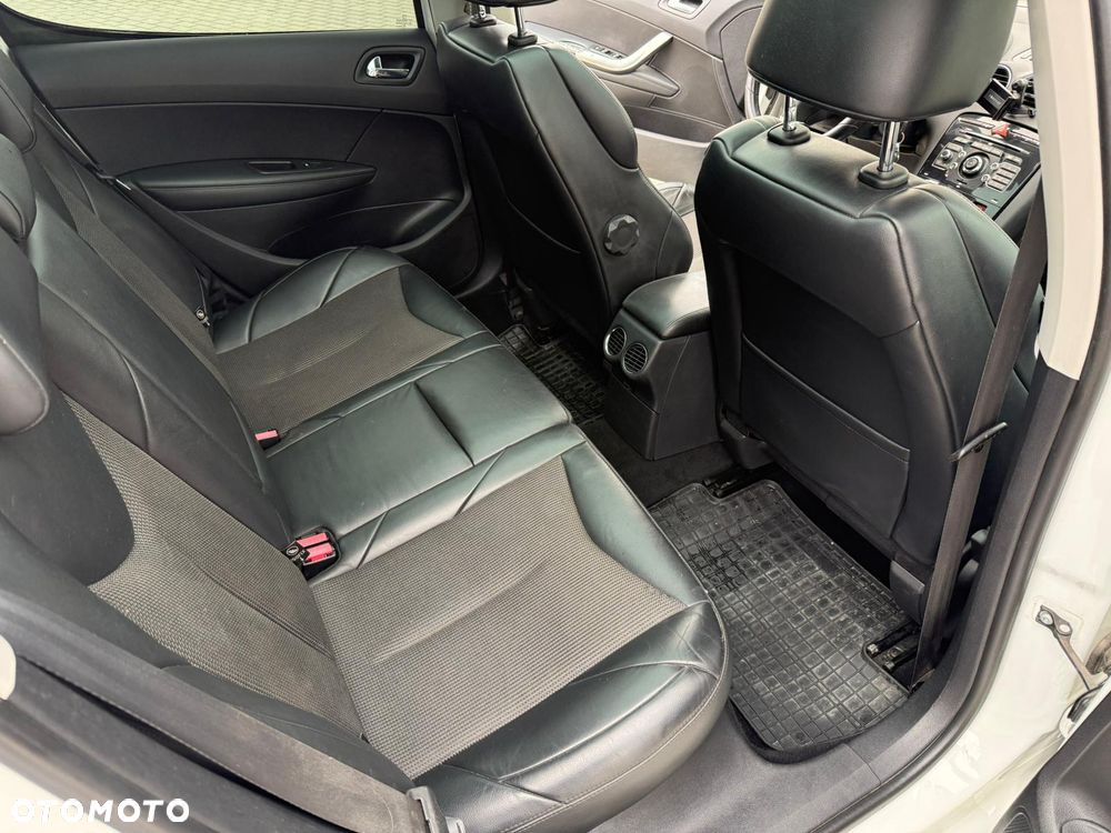 Peugeot 308 200 THP GTi - 23