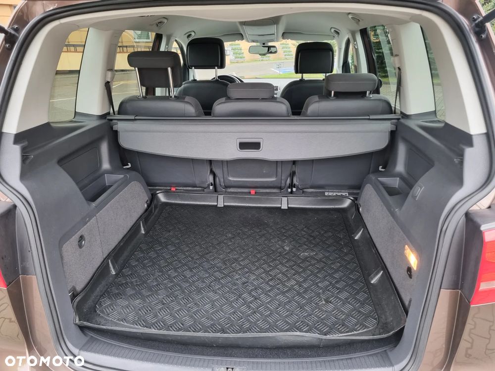 Volkswagen Touran 1.2 TSI BlueMotion Technology Life - 17