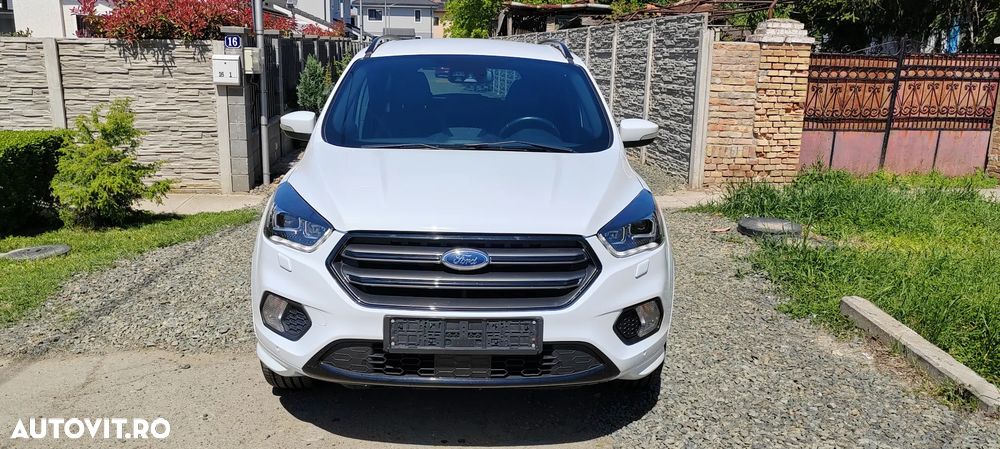 Ford Kuga 1.5 EcoBoost 2x4 Business Edition - 9