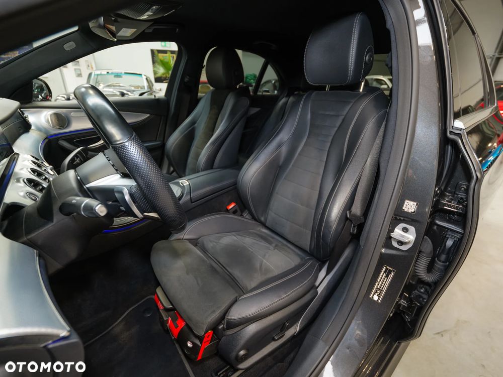 Mercedes-Benz Klasa E 220 d 4-Matic AMG - 17