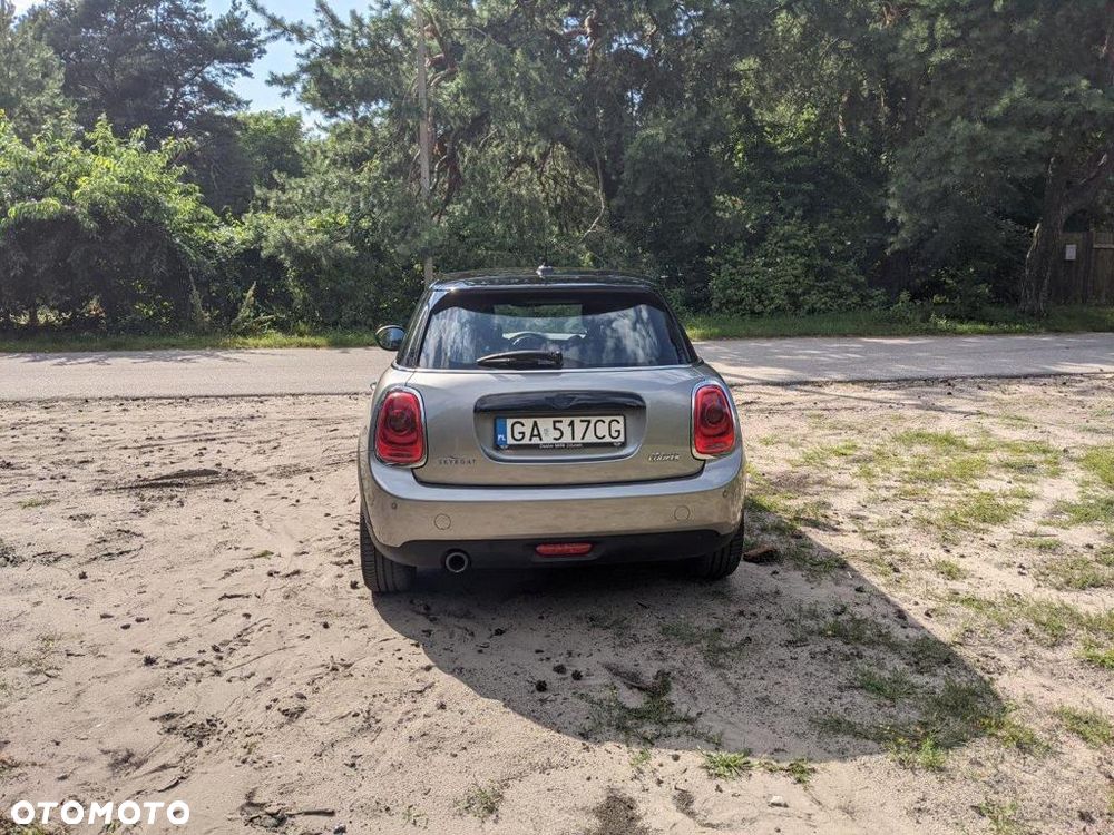 MINI Cooper Standard - 2