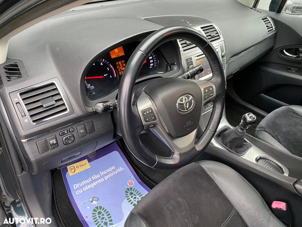 Toyota Avensis Combi 2.0 D-4D - 23