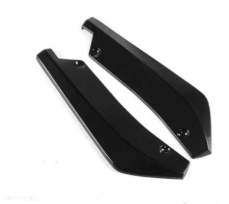 Ornament coltar tuning pentru bara spate adaptabil pe Dacia Logan 1 - 4