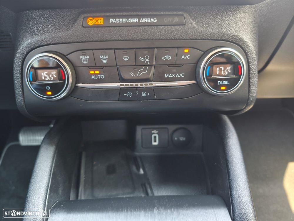 Ford Focus 1.5 EcoBlue S&S Aut. TITANIUM X - 11