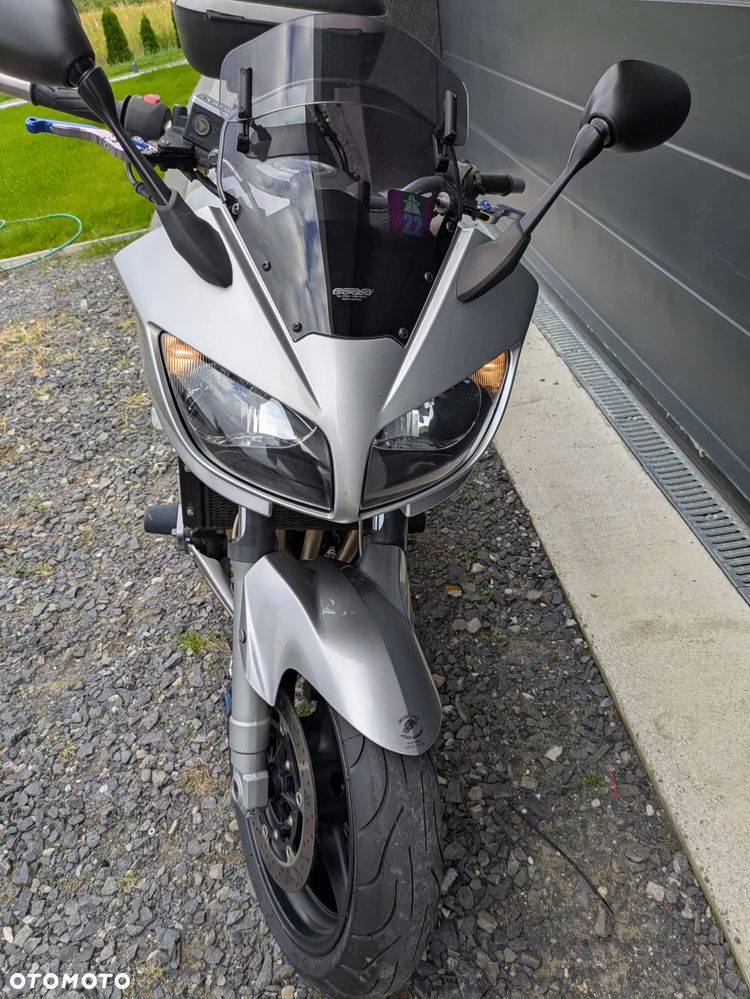 Yamaha FZS - 2