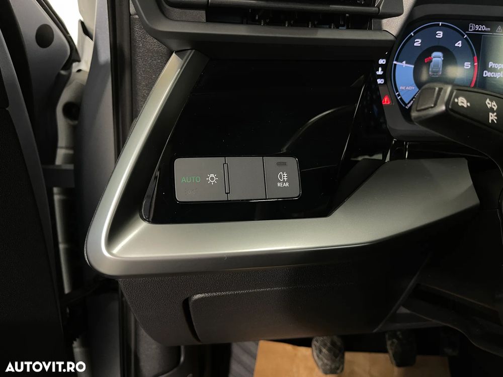 Audi A3 2.0 30 TDI Advanced - 21