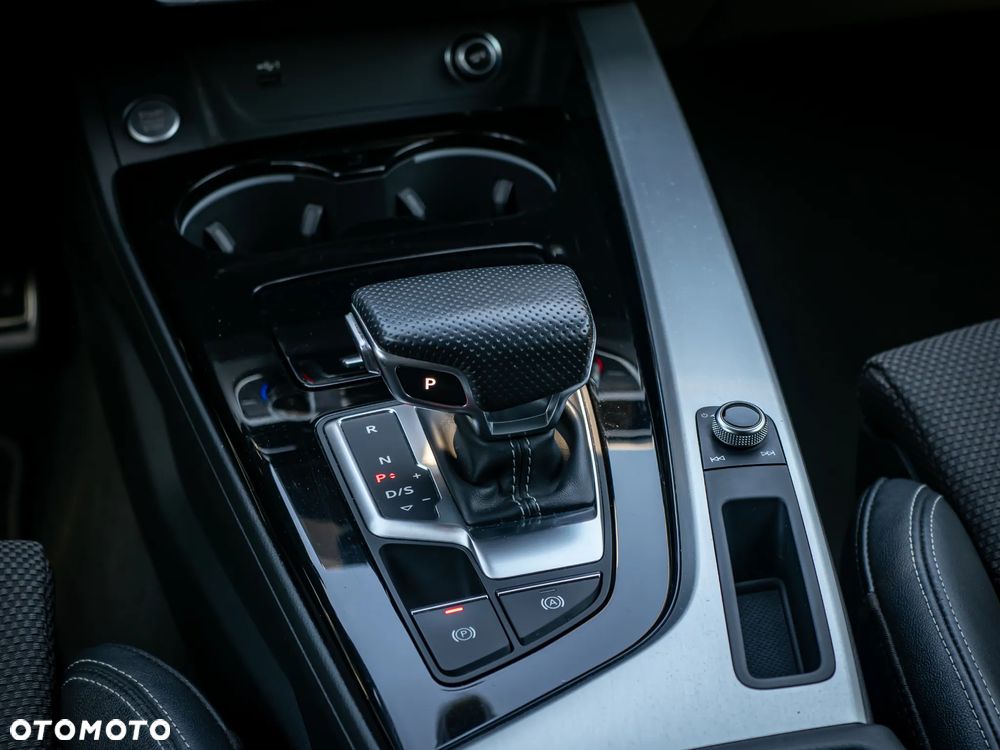 Audi A4 Avant 35 TFSI S tronic S line - 25