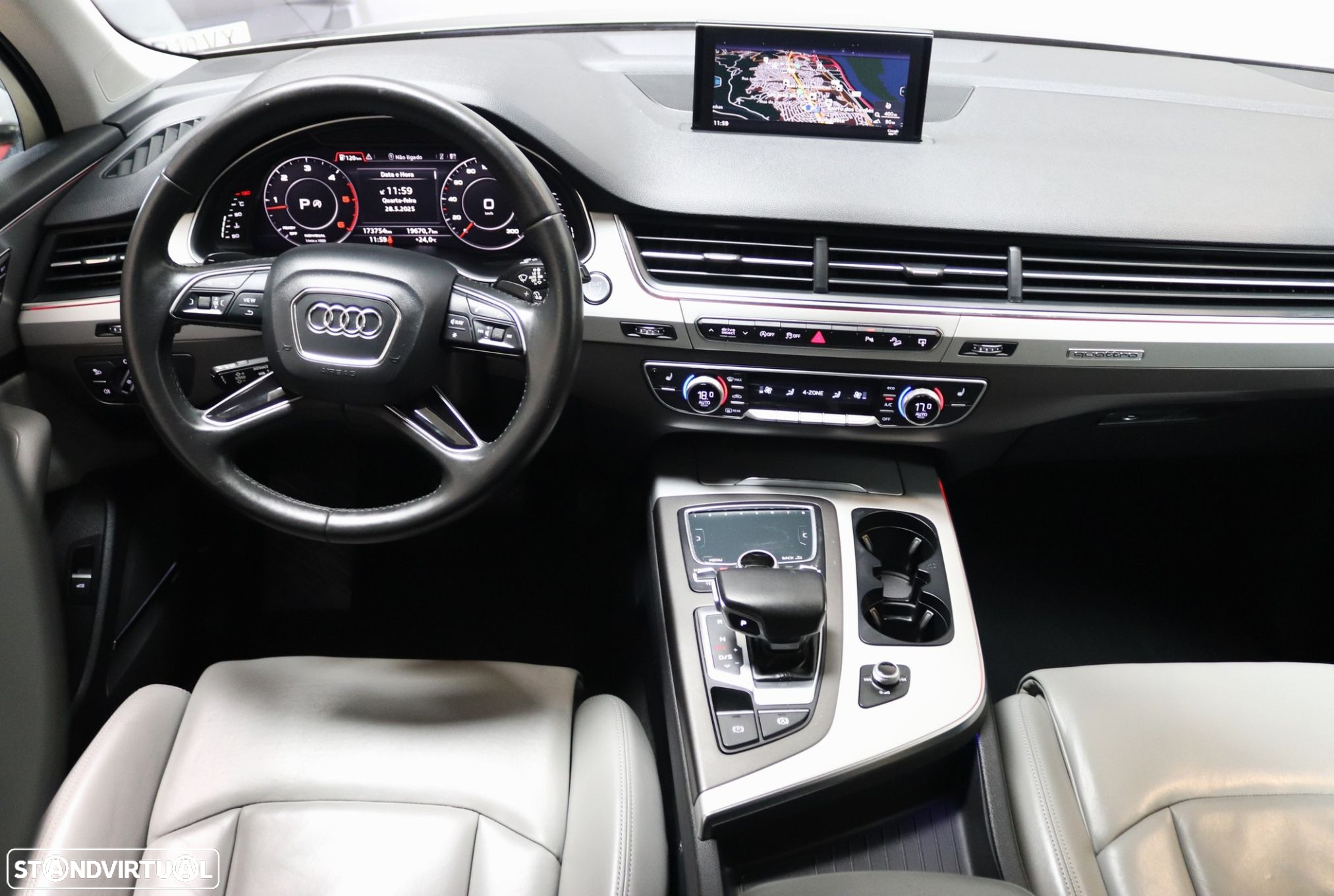 Audi Q7 3.0 TDI quattro tiptronic 7L - 24