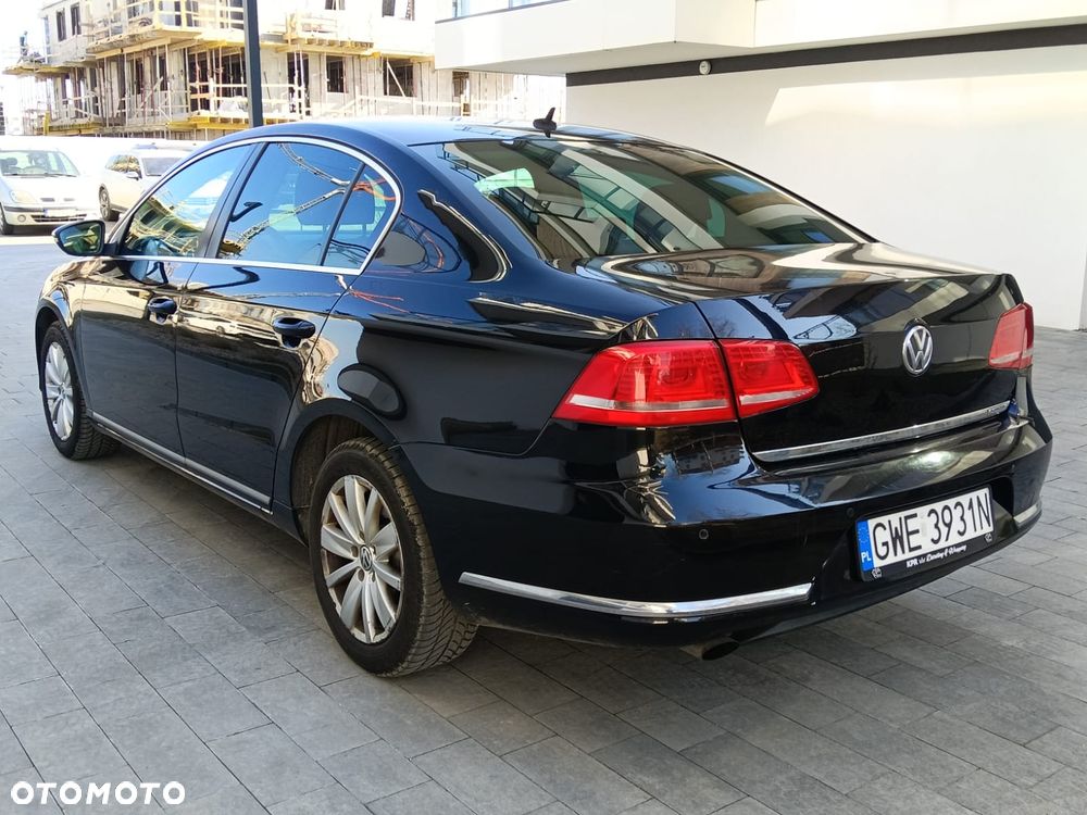 Volkswagen Passat 1.6 TDI BlueMotion Technology Highline - 3