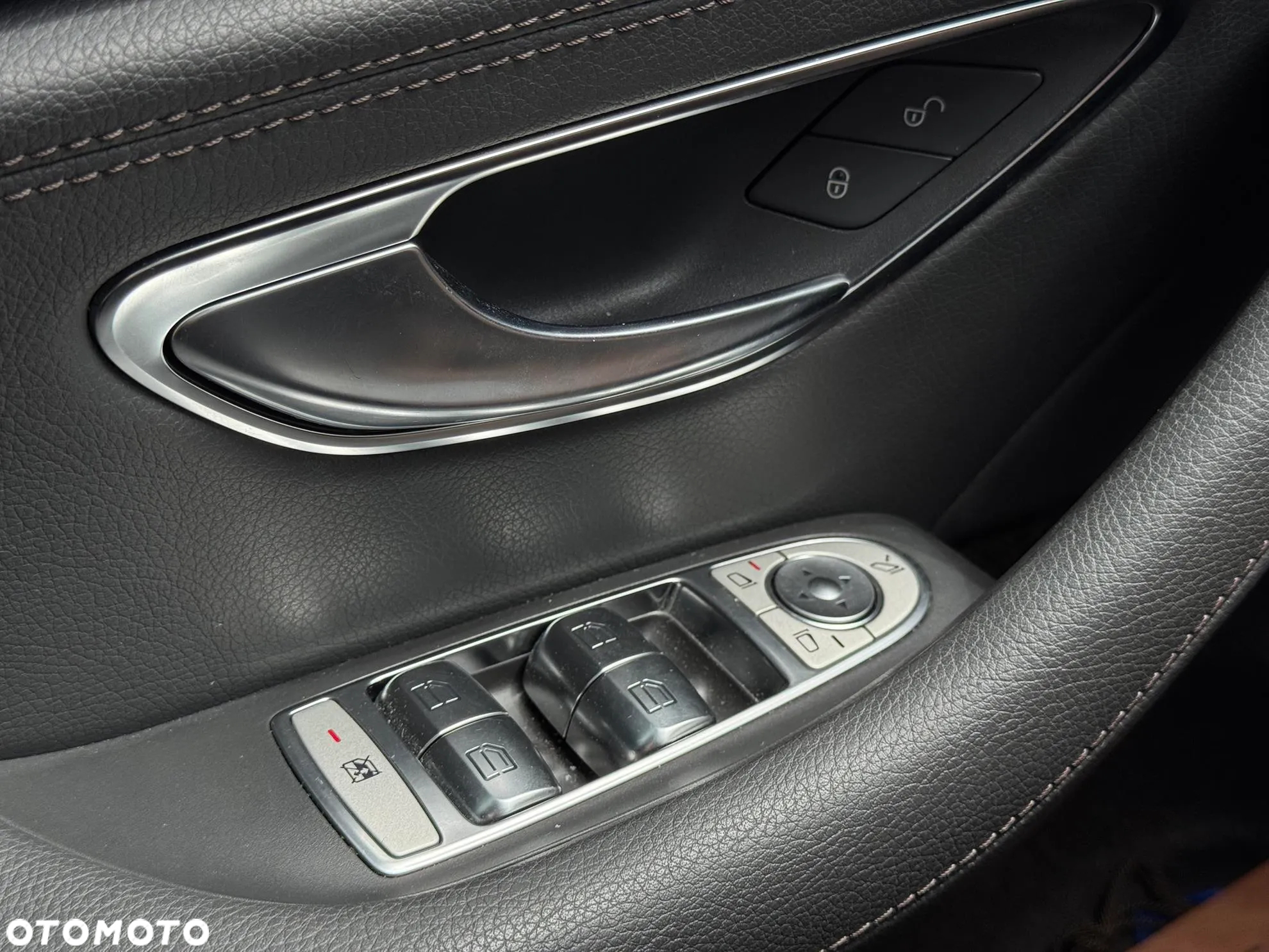 Mercedes-Benz CLS 450 4Matic 9G-TRONIC AMG Line - 28