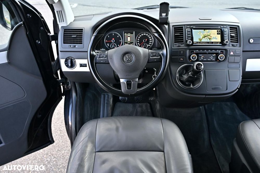 Volkswagen Multivan - 33