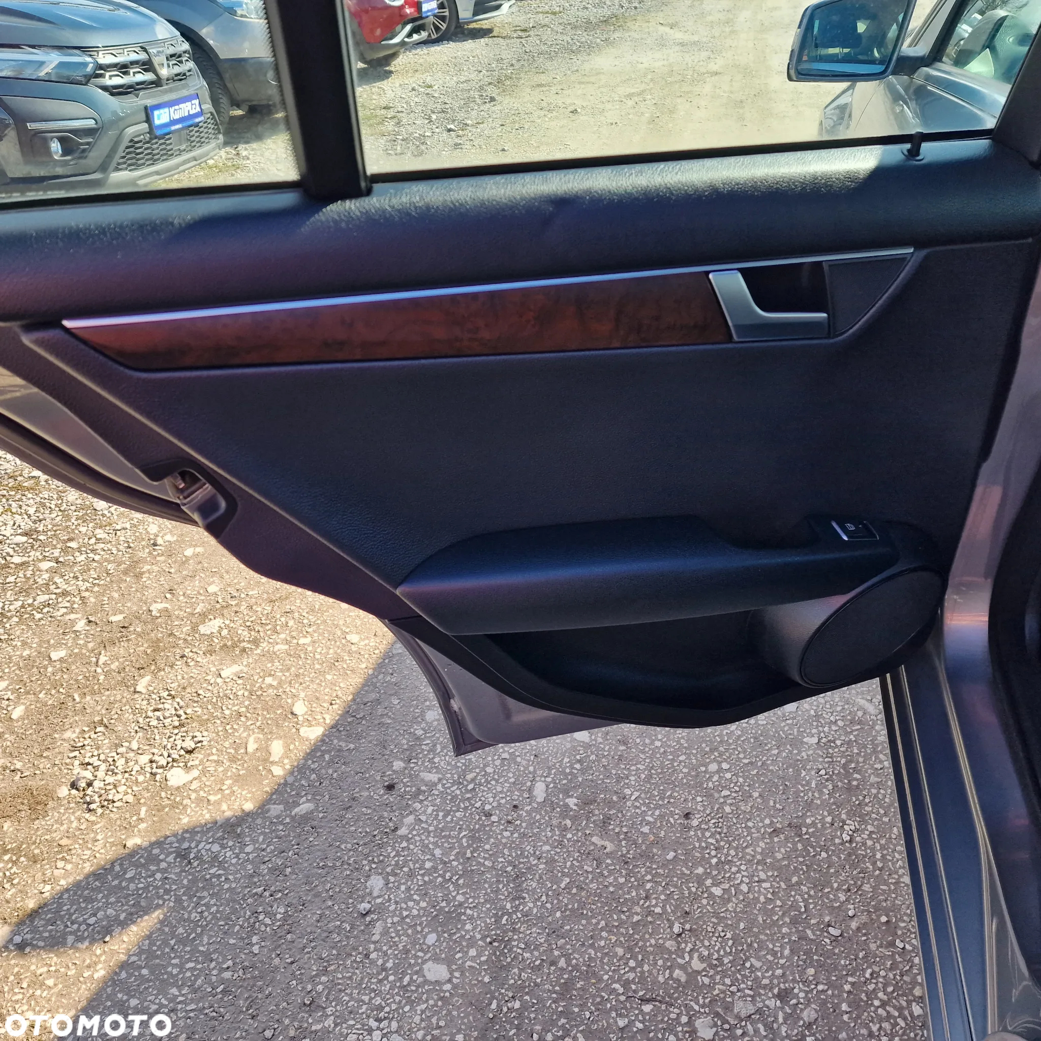 Mercedes-Benz Klasa C 180 (BlueEFFICIENCY) Elegance - 15