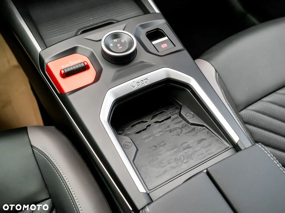 Jeep Compass - 26