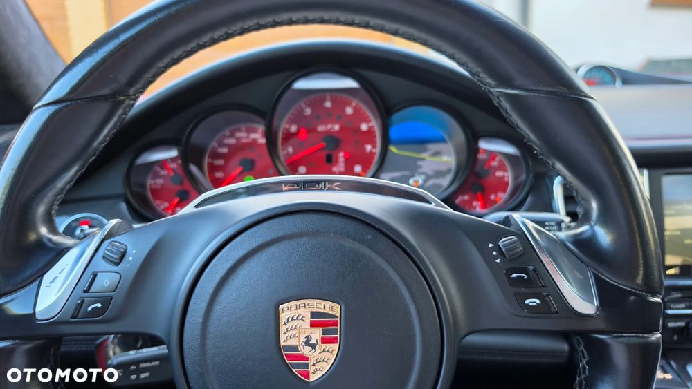 Porsche Panamera GTS - 32