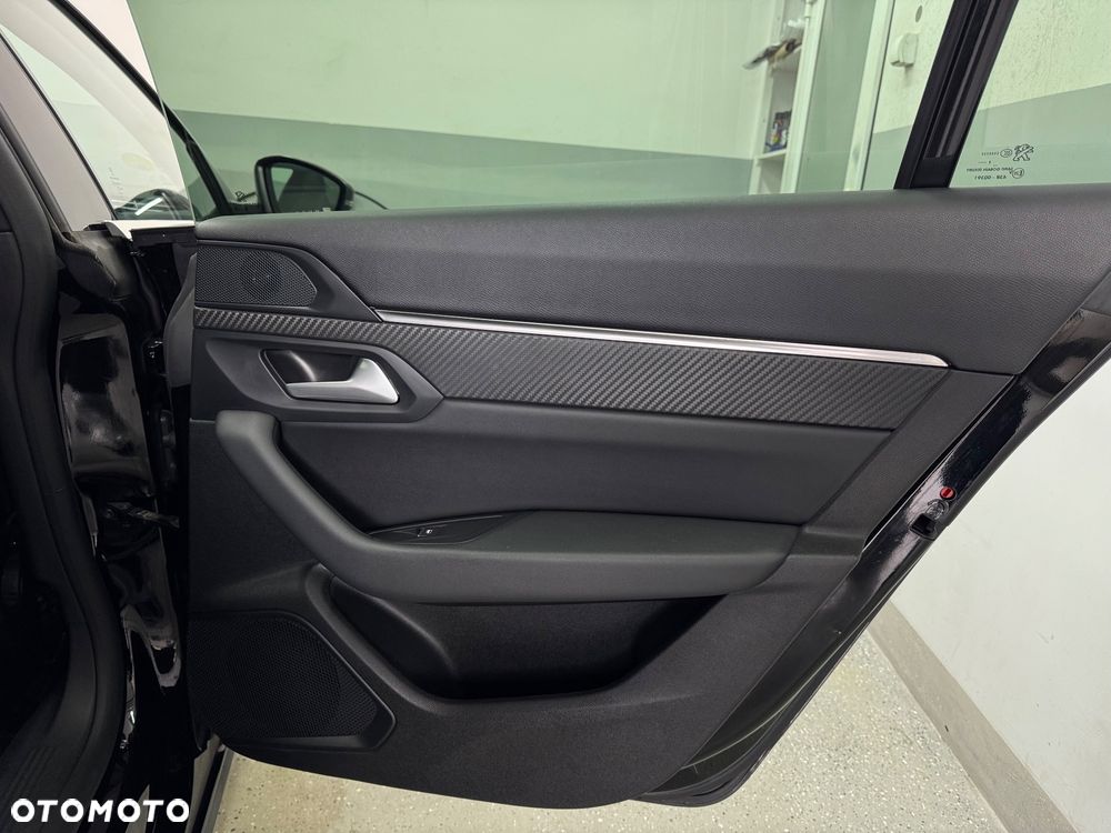 Peugeot 508 BlueHDi 130 EAT8 Allure - 27