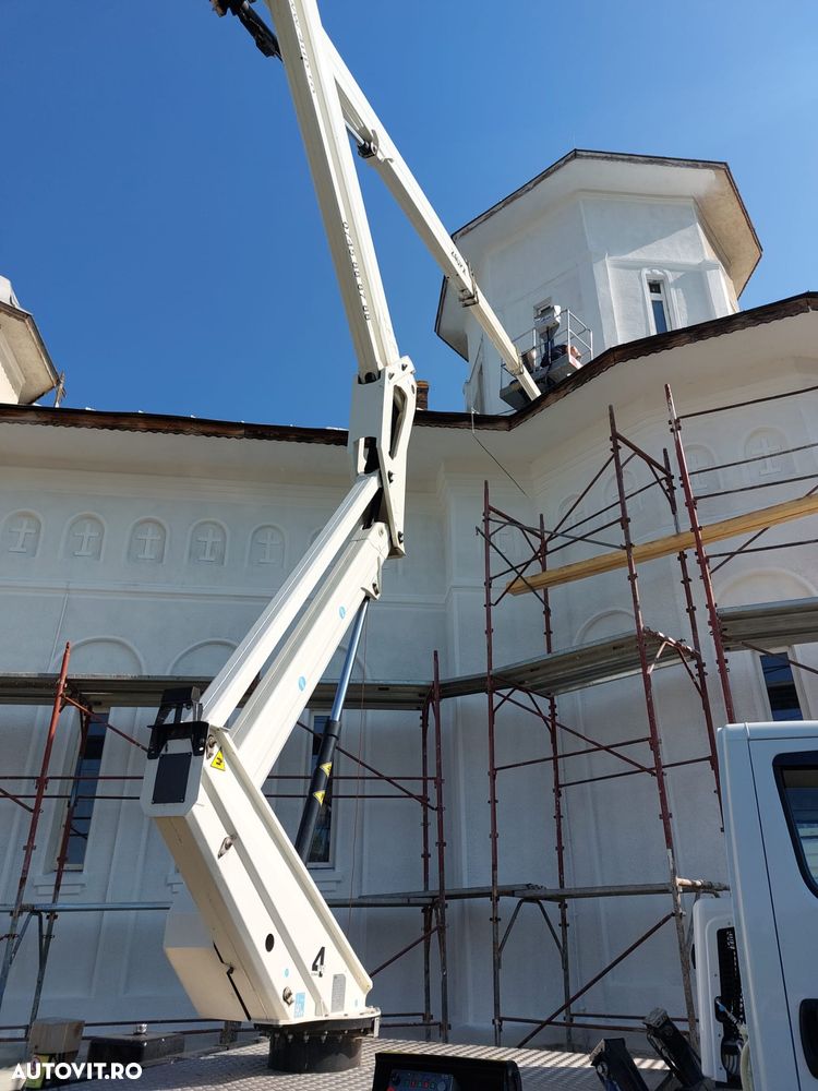 Iveco Inchiriere nacela montata pe autosasiu PRB - 3