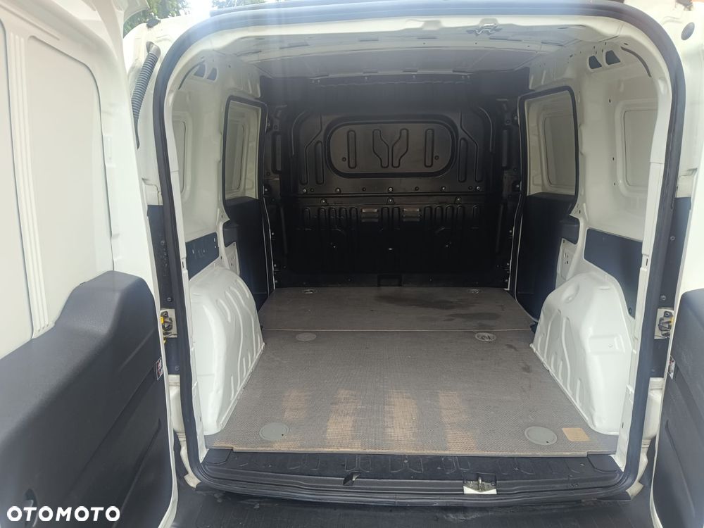 Fiat Doblo - 23
